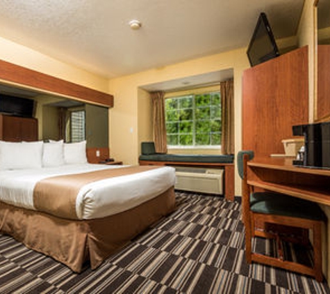 Microtel Inn & Suites by Wyndham Ocala - Ocala, FL