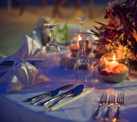 Miami Beach Wedding Planners - Miami, FL. Miami Beach Wedding Table Decor