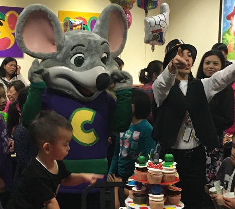 Chuck E. Cheese's - Pasadena, CA