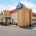 Days Inn & Suites by Wyndham Terre Haute