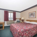 Super 8 by Wyndham Superior WI - Hotels
