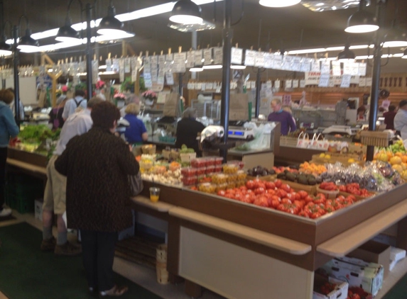 Lancaster County Farmer's Market - Wayne, PA