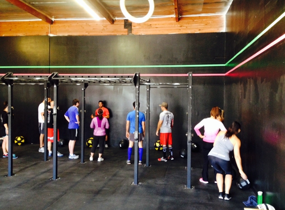 CrossFit TurnPoint - San Diego, CA