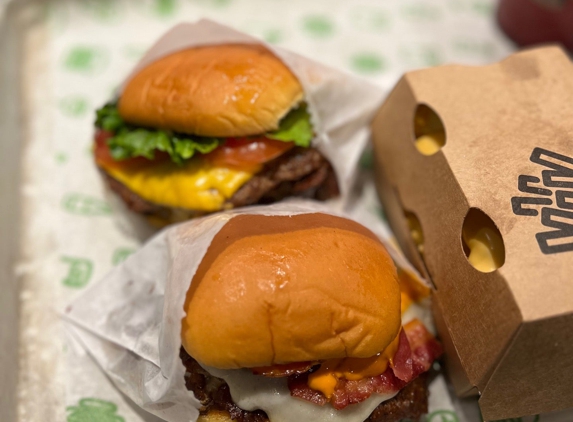 Shake Shack - Forest Hills, NY