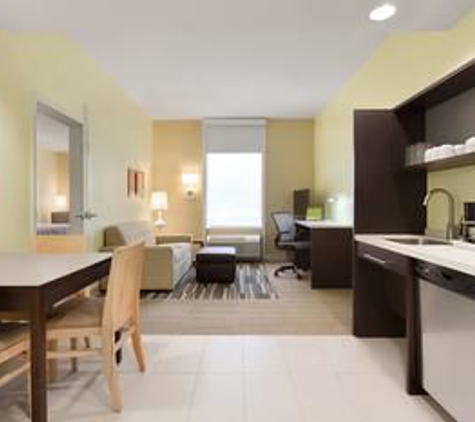 Home2 Suites by Hilton Lubbock - Lubbock, TX