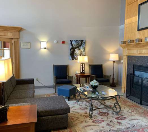 Country Inns & Suites - Kenosha, WI