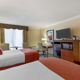 Best Western Plus Burlington - Burlington, NC