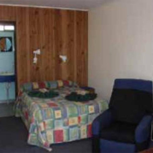 Rest -Easi Motel Hughenden - Hughenden, QLD