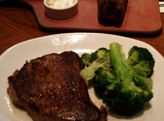 Outback Steakhouse - North Miami Beach, FL