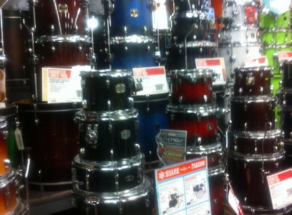 Guitar Center - Southfield, MI