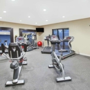 Hampton Inn & Suites Oakwood Village-Cleveland - Hotels