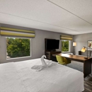 Hampton Inn & Suites Poughkeepsie - Hotels