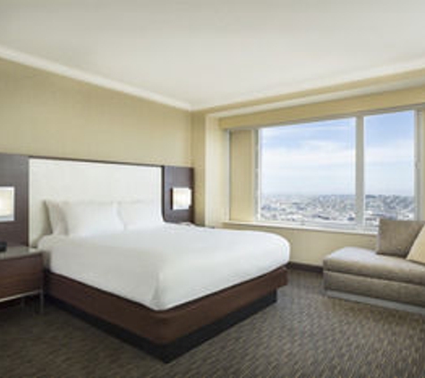 Hilton Hotels & Resorts - San Francisco, CA