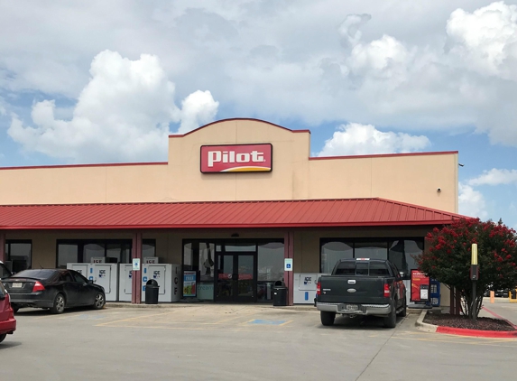 Pilot Travel Center - Mustang Ridge, TX