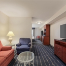 Hilton Garden Inn Milwaukee Northwest Conference Center - Hotels