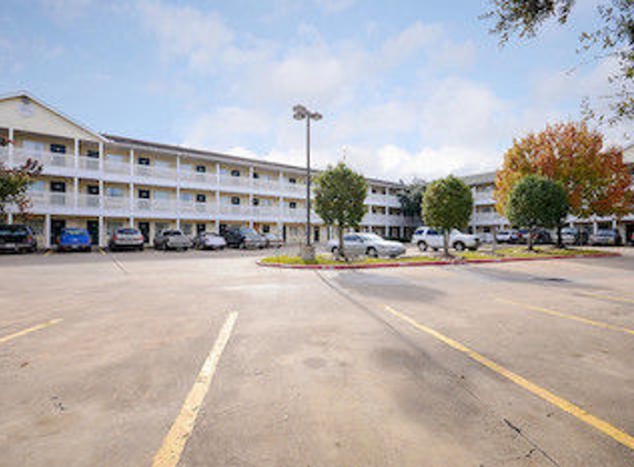 Sun Suites of Sugar Land-Stafford - Stafford, TX