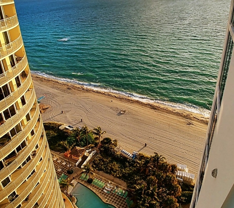 Sole on the Ocean - Sunny Isles Beach, FL