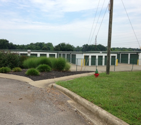 Airborne Parkway Storage - Clarksville, TN