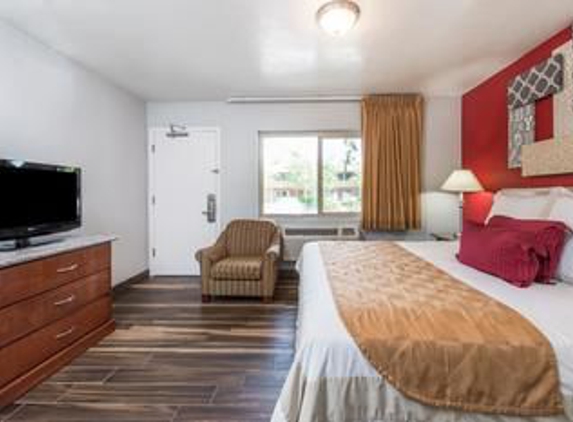 Ramada by Wyndham near SeaWorld / Mission Beach - San Diego, CA