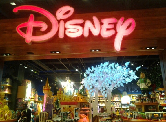 Disney Store - Elmhurst, NY