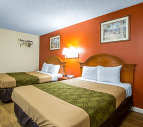 Econo Lodge - Fort Lee, NJ