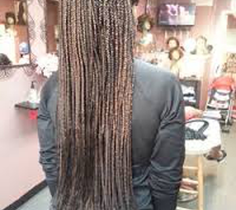 Guma African Hair Braiding - Cincinnati, OH