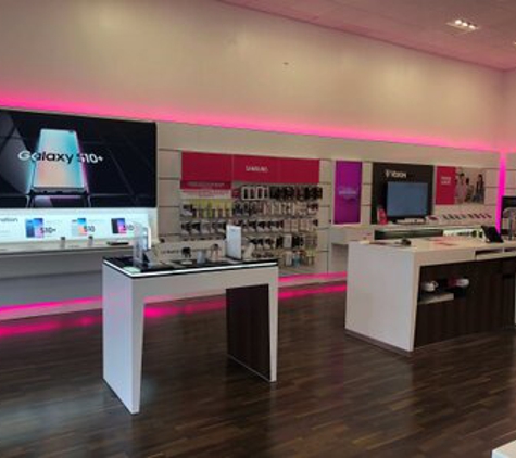 T-Mobile - Santa Ana, CA