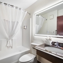 Garner Hotel Gonzales - Hotels