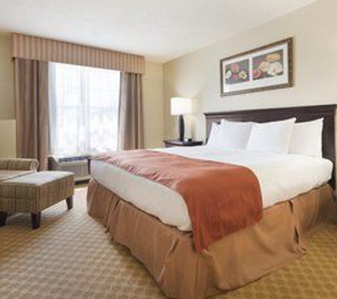 Country Inns & Suites - Savannah, GA