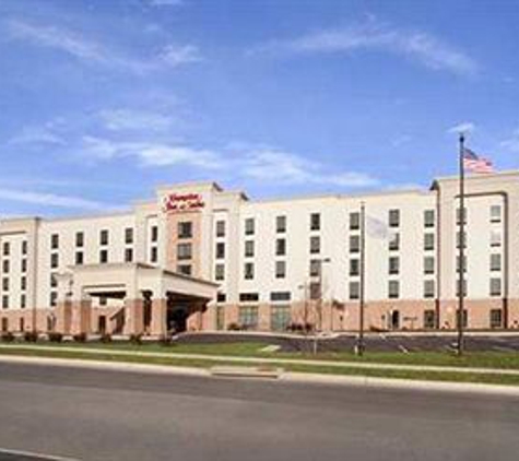 Hampton Inn & Suites Charles Town - Charles Town, WV