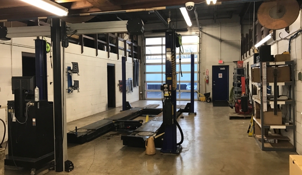 Marks Auto Service - Rockford, IL. Alignment Room