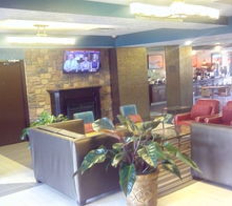 Best Western Plus Gallup Inn & Suites - Gallup, NM