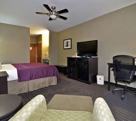 Best Western Giddings Inn & Suites - Giddings, TX