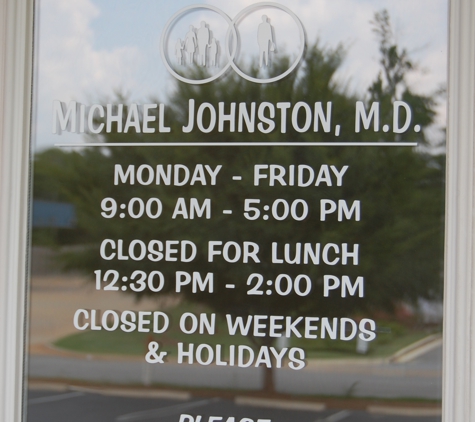 Michael W Johnston, MD - Phenix City, AL