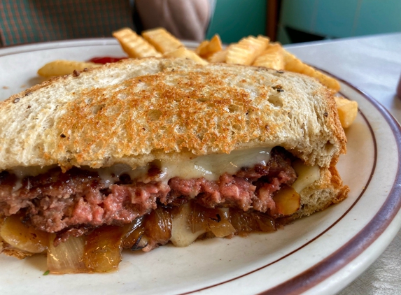 Hometown Diner - Rindge, NH