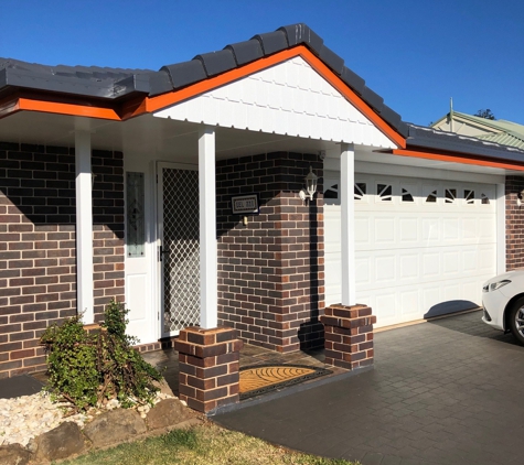 Bradford Painting Contractors - Oxenford, QLD. Exterior repaint - Brick Veneer Trims