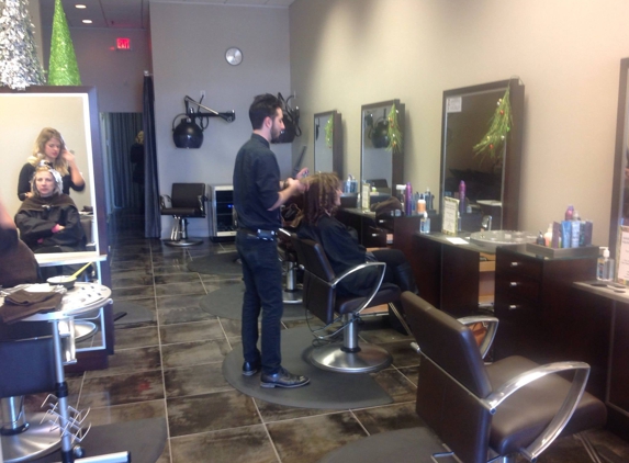 Doug's 2 Salon-Spa - Montgomery, AL