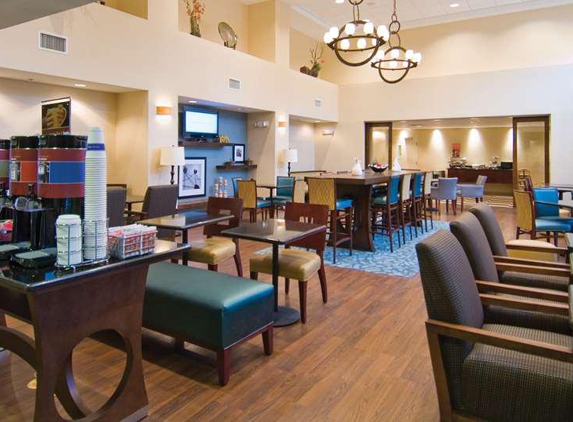 Hampton Inn & Suites Baton Rouge/Port Allen - Port Allen, LA