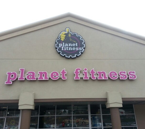 Planet Fitness - Newport, KY