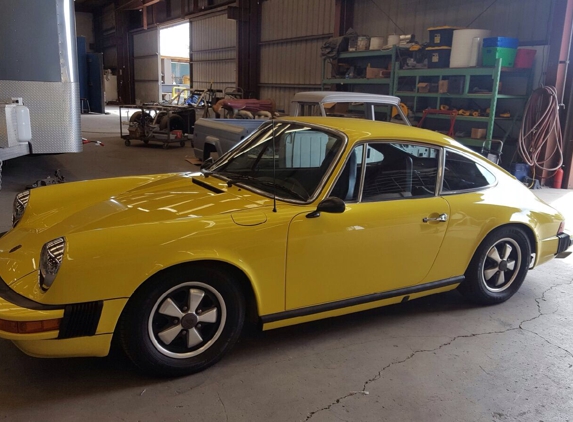 Anacapa Water & Soda Blasting - Oxnard, CA. porsche at Anacapa Sandblasting