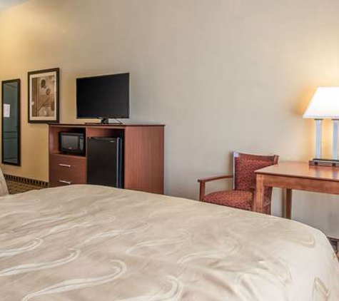 Quality Inn & Suites East Troy I-43 - East Troy, WI