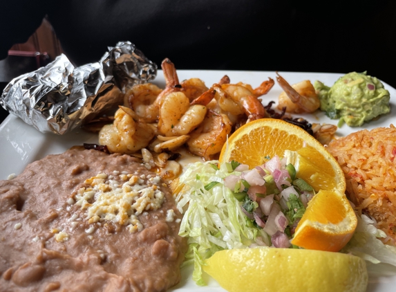 Asada Grill & Cantina - Highland, IN. Garlic shrimp!OMG!��������