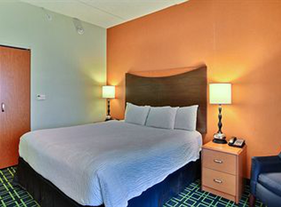 Fairfield Inn & Suites - Huntingdon, PA