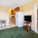 Ramada by Wyndham Harrisonburg - Hotels