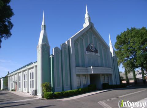 Iglesia Ni Christo Church of Christ - Panorama City, CA