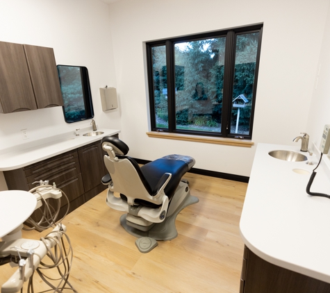 Eric Hull DDS Aesthetic & General Dentistry - Comstock Park, MI