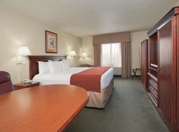 Baymont Inn & Suites - Rock Springs, WY