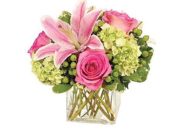 Parisi Designs & Co. Florist - Stephentown, NY