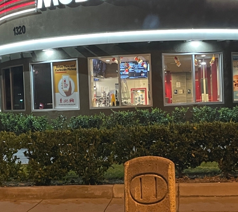 McDonald's - Pasadena, CA