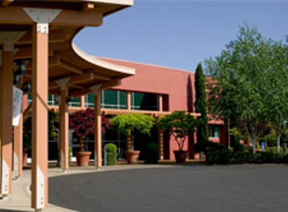 Silverton Health - Silverton, OR. Turn around driveway at the main entrance to Legacy Silverton Health.